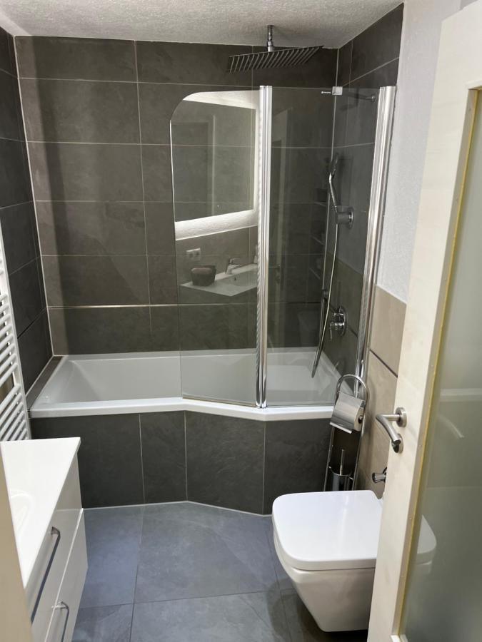 Moderne Wohnung Mit Bergblick Friedrichshafen Luaran gambar